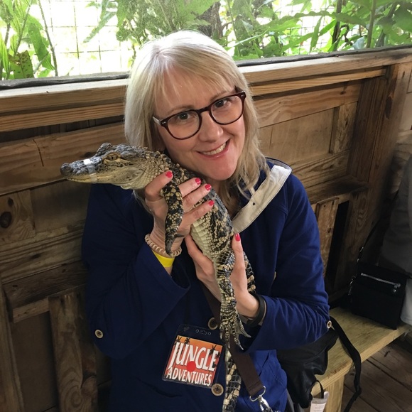 Meet your Posher, Christine - Picture 5 of 7